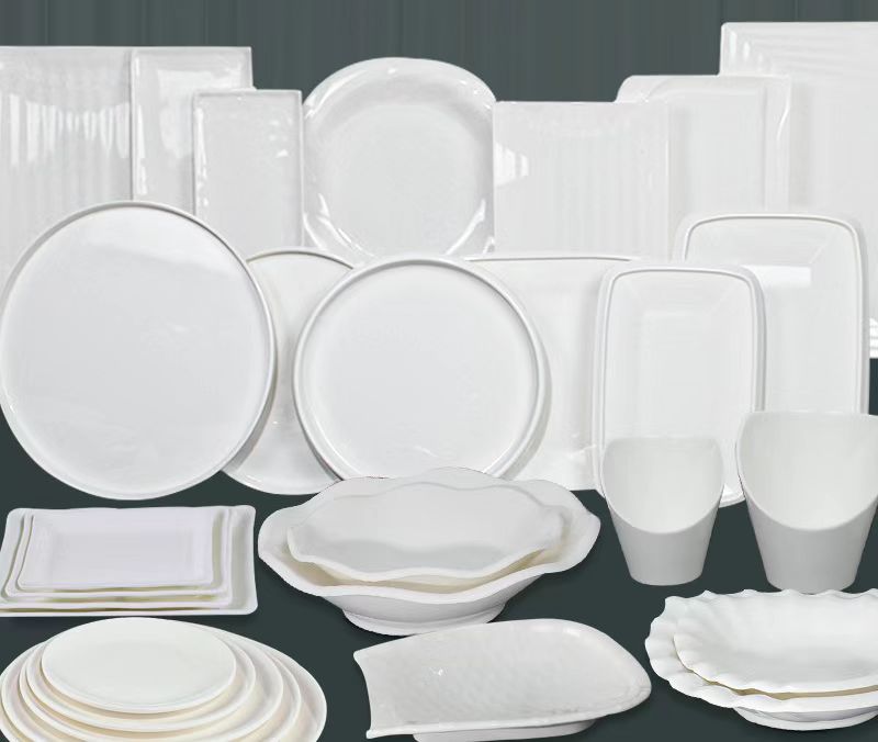 Ang melamine imitation porcelain tableware ay pangunahing na-synthesize mula sa melamine at formaldehyde